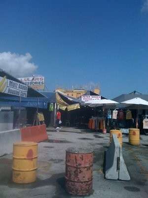 Flea Market | 12680 NW 42nd Ave, Opa-locka, FL 33054, USA | Phone: (305) 688-0500