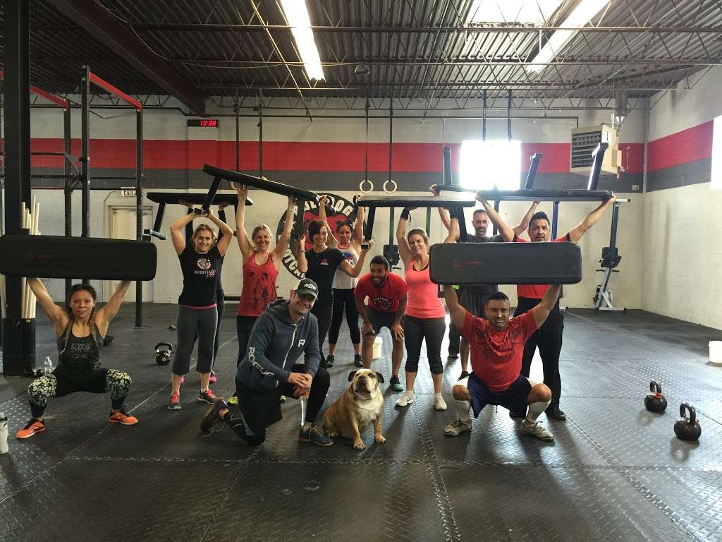 Bulldog Bootcamp & CrossFit | 1520 Hannah Ave, Forest Park, IL 60130, USA | Phone: (866) 966-3966