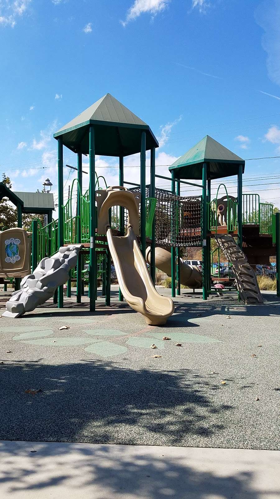 El Sereno Arroyo Playground | 5520 Concord Ave, Los Angeles, CA 90032, USA | Phone: (703) 858-2158