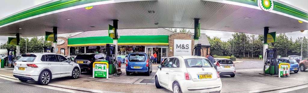 Marks & Spencer Blue Boys Tonbridge BP | A21 Blue Boys Tonbridge, BP, Matfield, Tonbridge TN12 7HE, UK