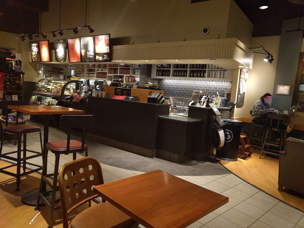 Starbucks | 184 Lincoln St, Hingham, MA 02043, USA | Phone: (781) 749-5474