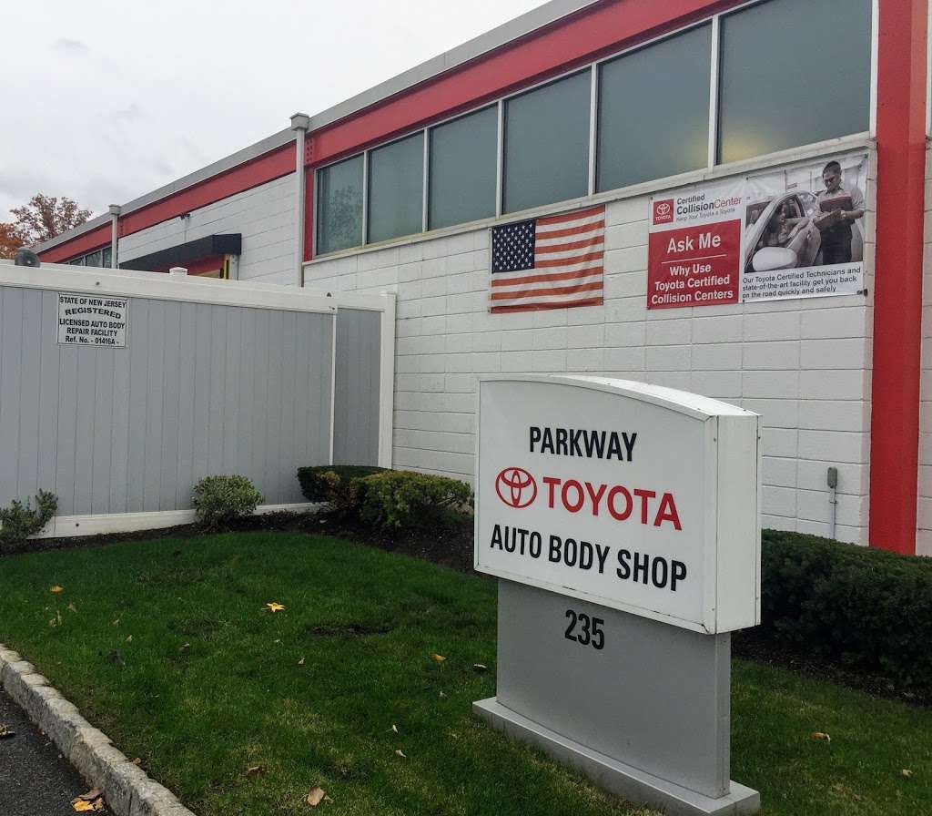 Parkway Toyota Body Shop | 235 Jackson St, Englewood, NJ 07631, USA | Phone: (201) 568-1299