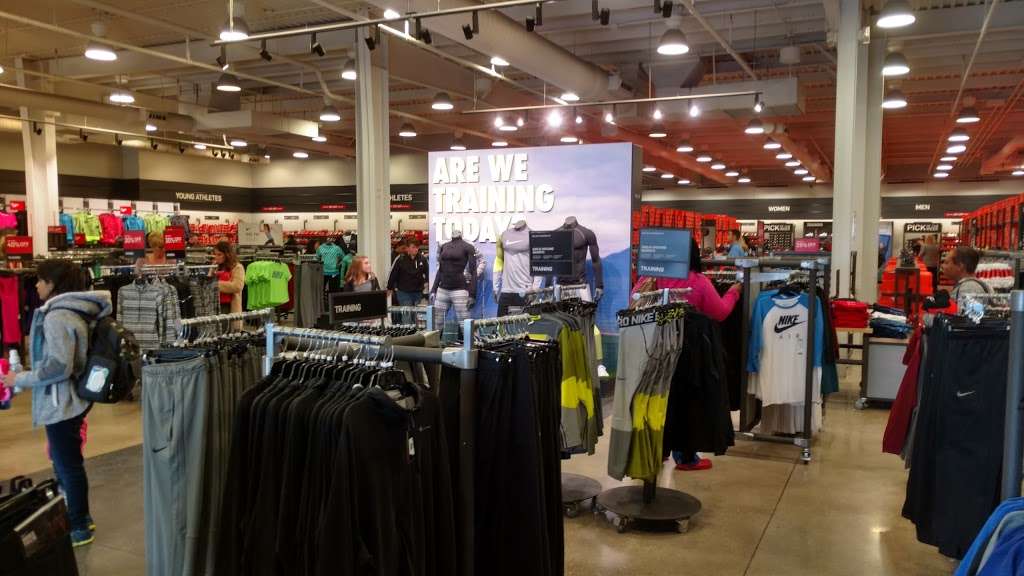 Nike Factory Store | 11656 NE Executive Dr, Edinburgh, IN 46124, USA | Phone: (812) 526-8111