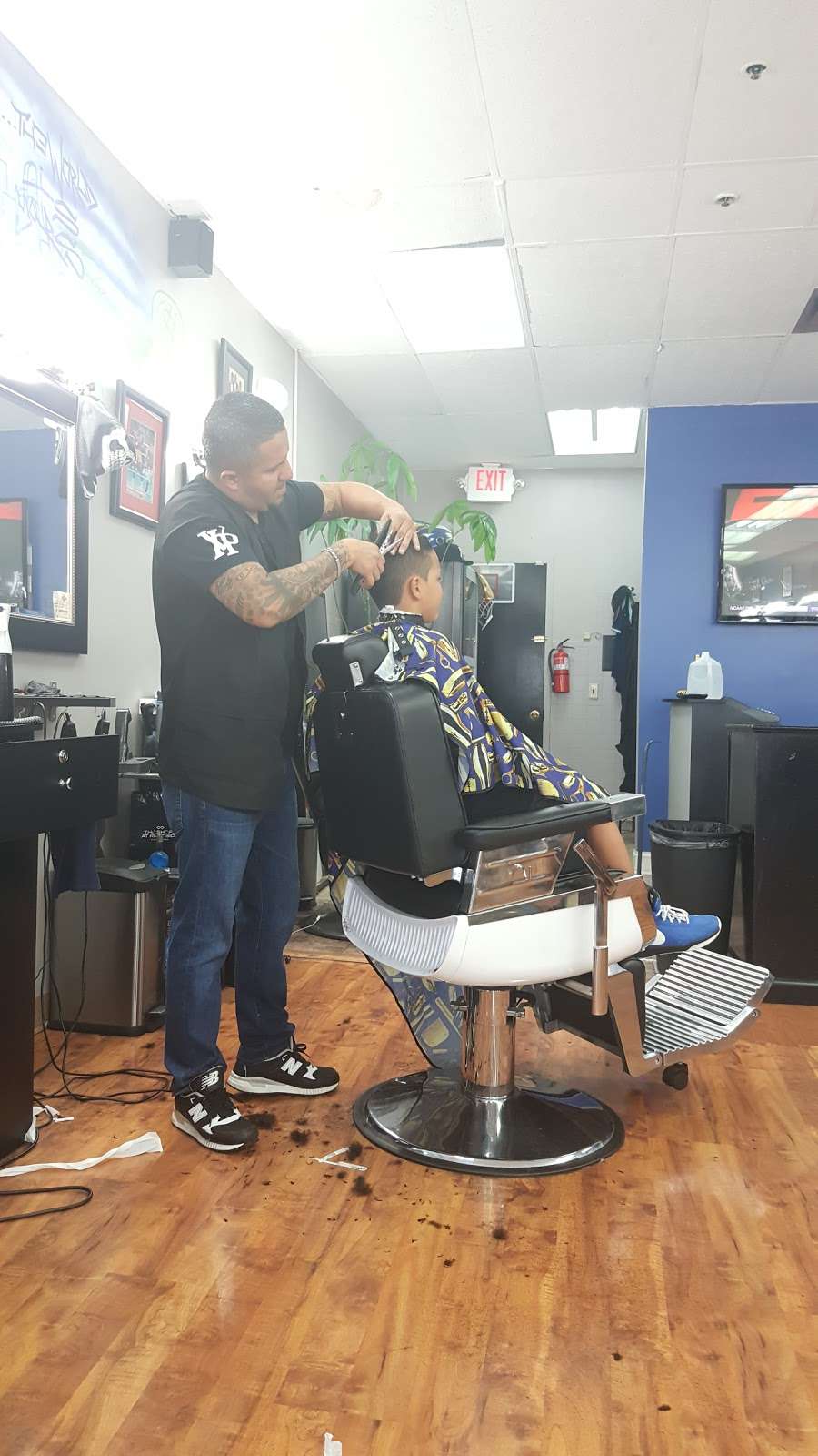 V.I.P Cuts | 422 Teaneck Rd, Ridgefield Park, NJ 07660, USA | Phone: (201) 853-9651