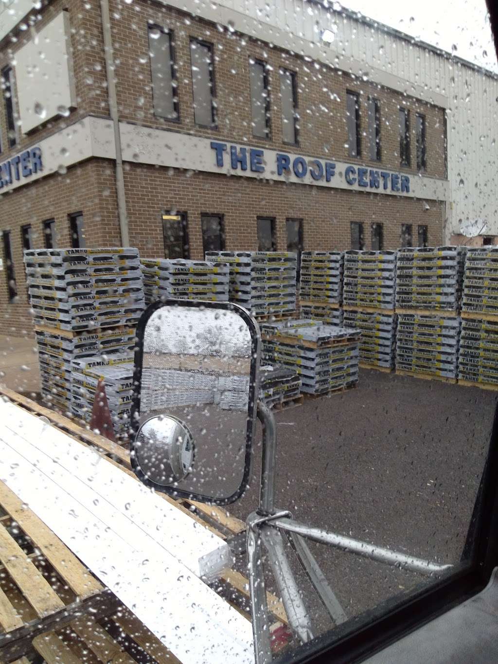 The Roof Center, A Beacon Roofing Supply Company | 41 Joseph Mills Dr, Fredericksburg, VA 22408, USA | Phone: (540) 368-0018