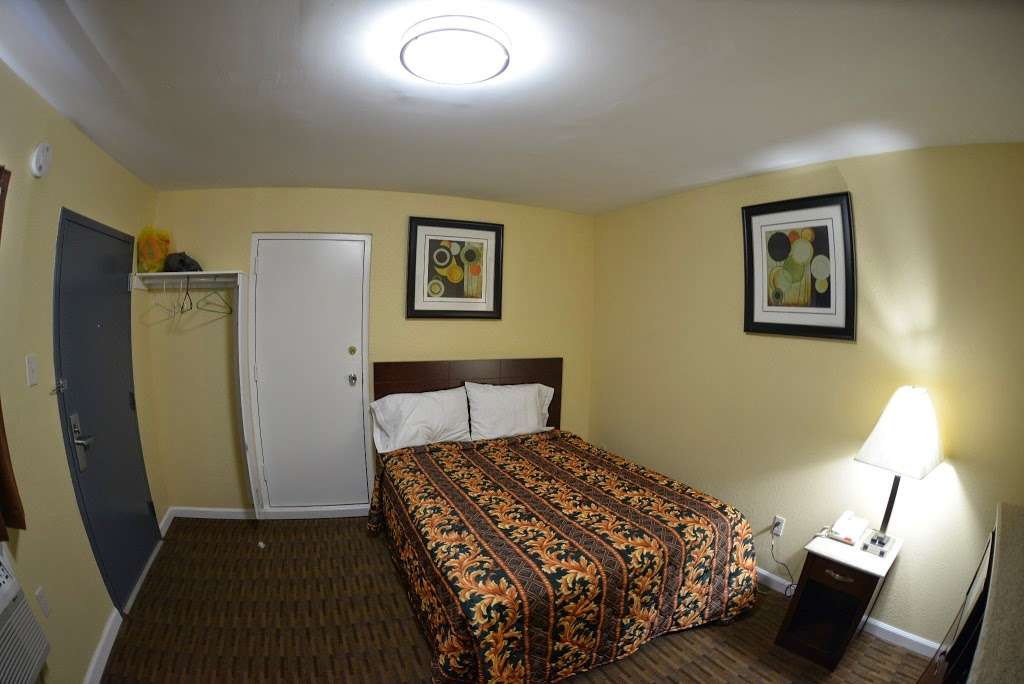 Scottish Inns | 42 Wrightstown-Georgetown Rd, Wrightstown, NJ 08562, USA | Phone: (609) 723-3336