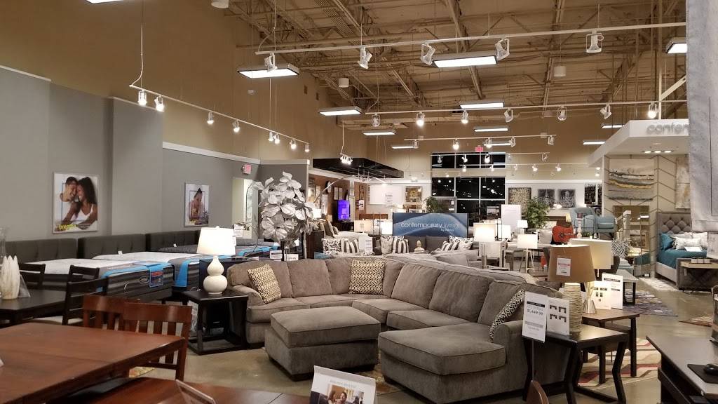 Ashley HomeStore | 2028 N Tomahawk Island Dr, Portland, OR 97217, USA | Phone: (503) 459-5500