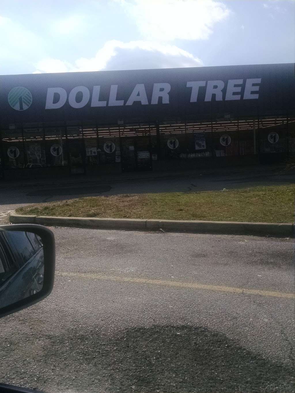 Dollar Tree | 453 E Broadway, Salem, NJ 08079, USA | Phone: (856) 935-1097