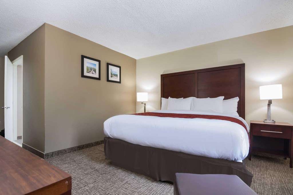 Comfort Inn | 106 Holiday Inn Dr, Kings Mountain, NC 28086, USA | Phone: (704) 739-2544