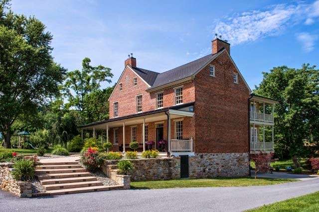 Brackbill House | 863 Brackbill Rd, Gap, PA 17527, USA | Phone: (717) 442-2300