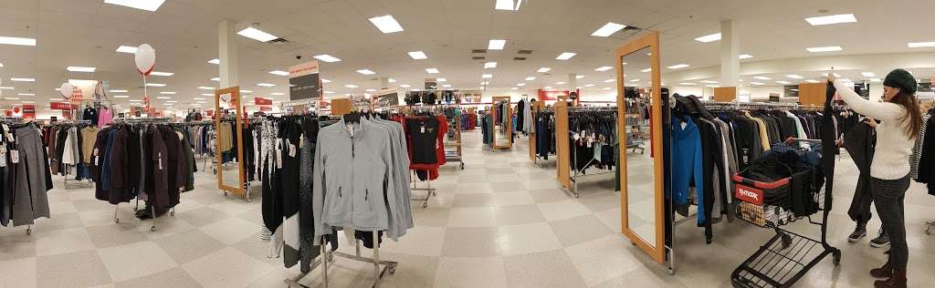 T.J. Maxx | 2700 Sutton Rd, Hoffman Estates, IL 60195, USA | Phone: (847) 645-9517