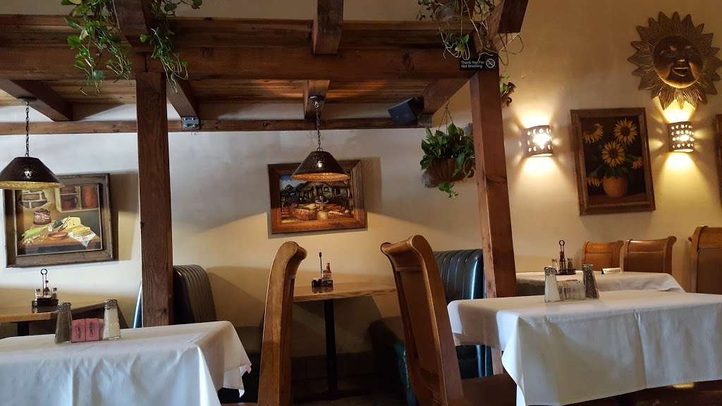 La Caravana Salvadorian Restaurant | 1306 N Lake Ave, Pasadena, CA 91104, USA | Phone: (626) 791-7378