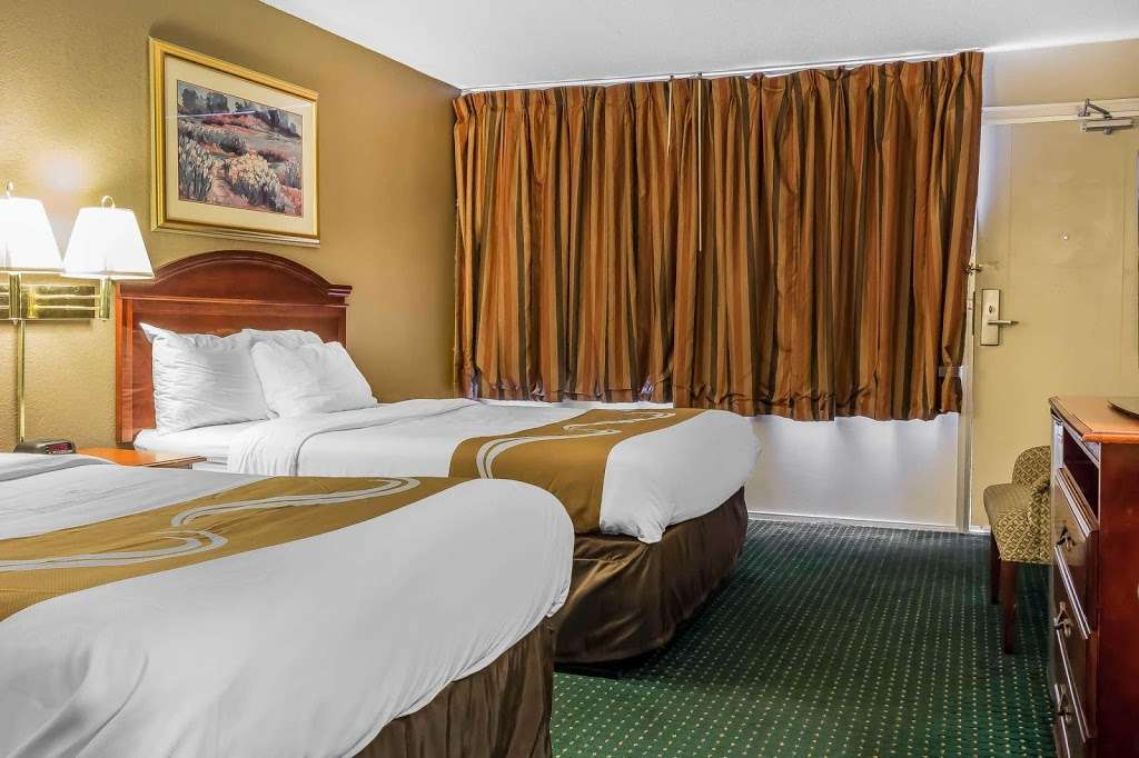 Quality Inn Philadelphia Airport | 600 Gov Printz Blvd, Lester, PA 19029, USA | Phone: (610) 521-3909