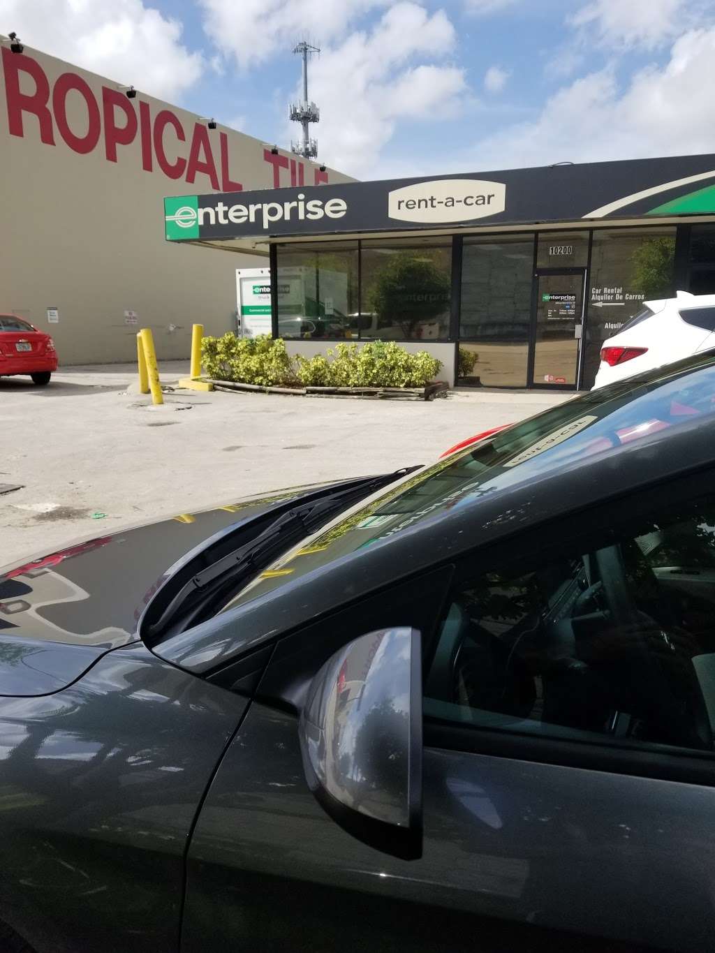 Enterprise Rent-A-Car | 10200 NW 77th Ave, Hialeah Gardens, FL 33016, USA | Phone: (305) 556-5581