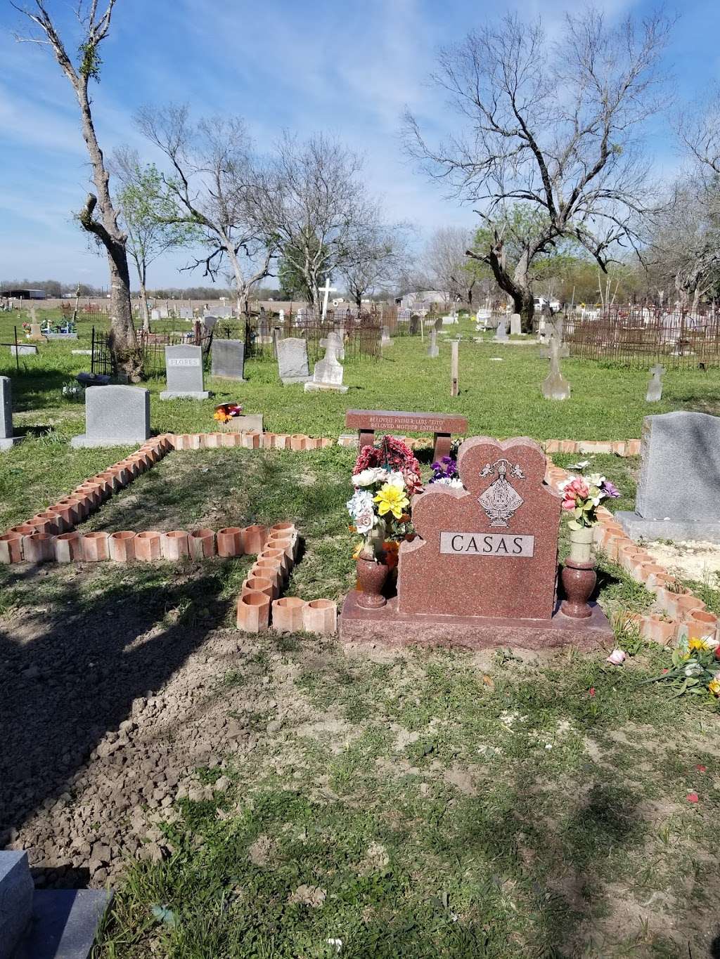 Graytown Cemetery | 7941 FM2579, Floresville, TX 78114, USA