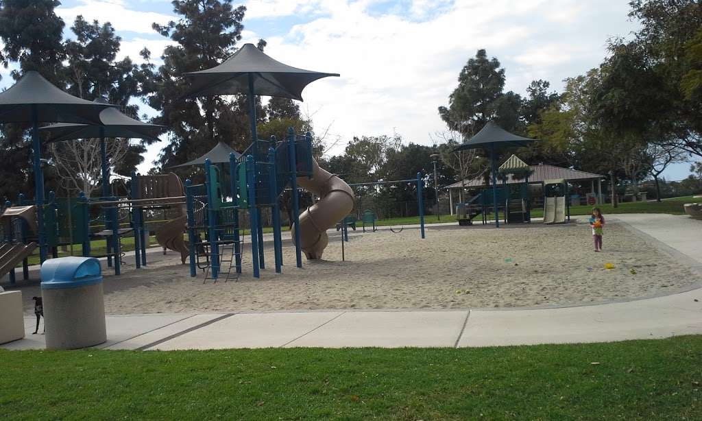 Calavera Hills Community Park | 2997 Glasgow Dr, Carlsbad, CA 92010, USA | Phone: (760) 602-4680