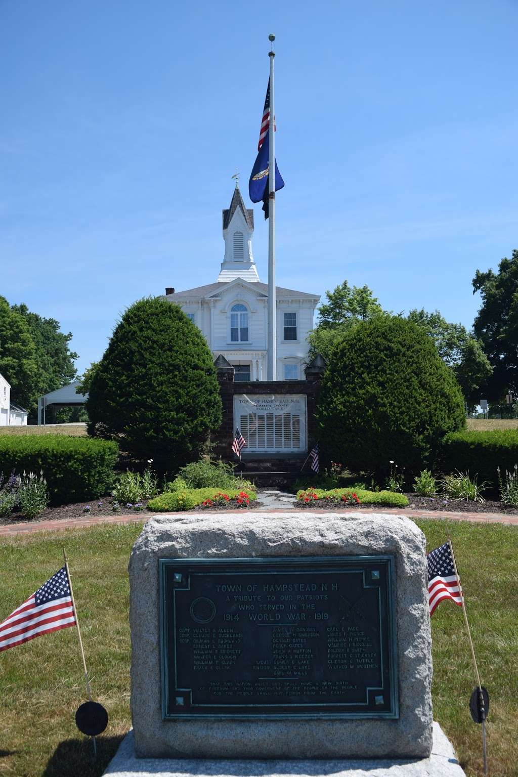 Hampstead Town Hall | 11 Main St, Hampstead, NH 03841, USA | Phone: (603) 329-4100