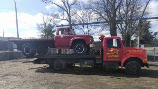 Pablos Towing & Junk Car Buyer | 10656 S Avenue O, Chicago, IL 60617, USA | Phone: (773) 355-0062