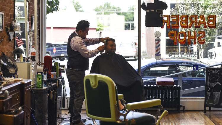 Masters Barber Shop LLc | 632 Main St, Slatington, PA 18080, USA | Phone: (484) 350-1774