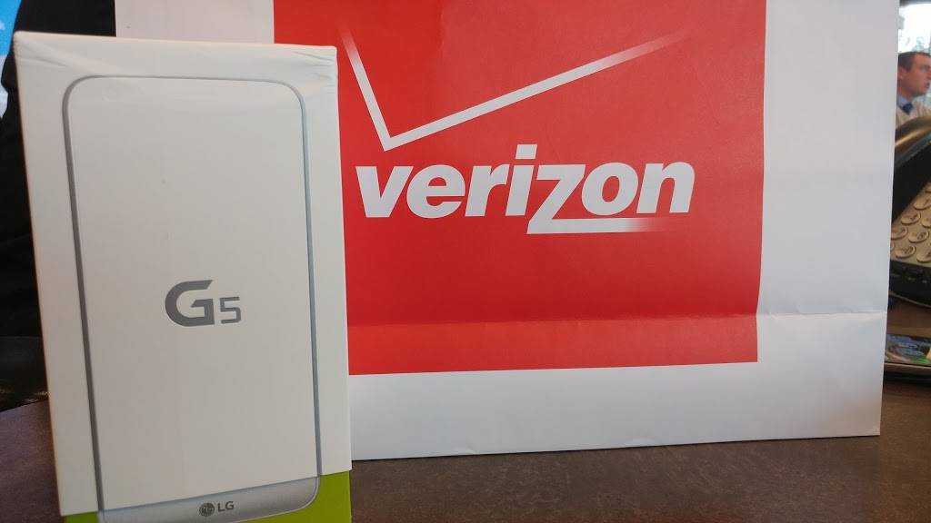 Verizon Authorized Retailer — Cellular Sales | 82B Carothers Rd, Newport, KY 41071, USA | Phone: (859) 261-0454