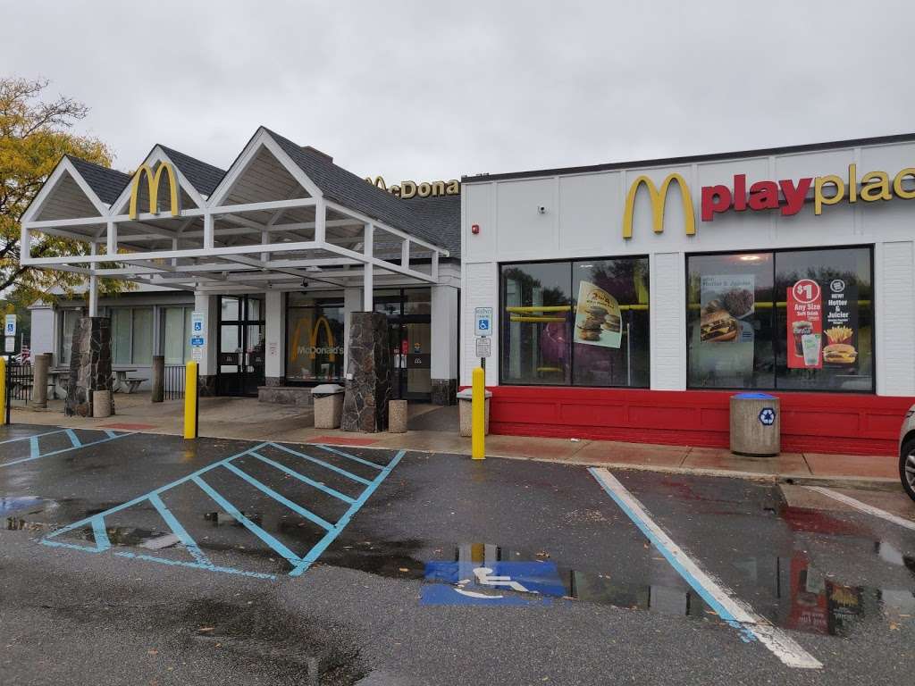 McDonalds | Vauxhall Service Plaza, Union, NJ 07083, USA | Phone: (908) 964-4500