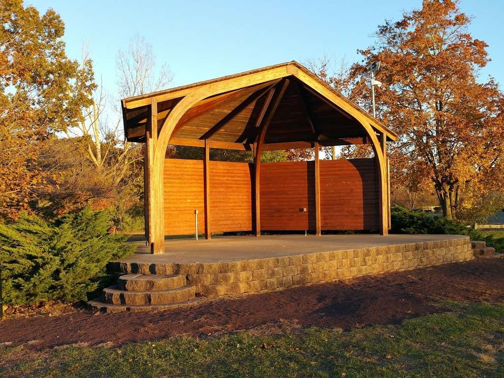 Roxbury Rotary Band Shell | 3 E Mapledale Ave, Succasunna, NJ 07876, USA