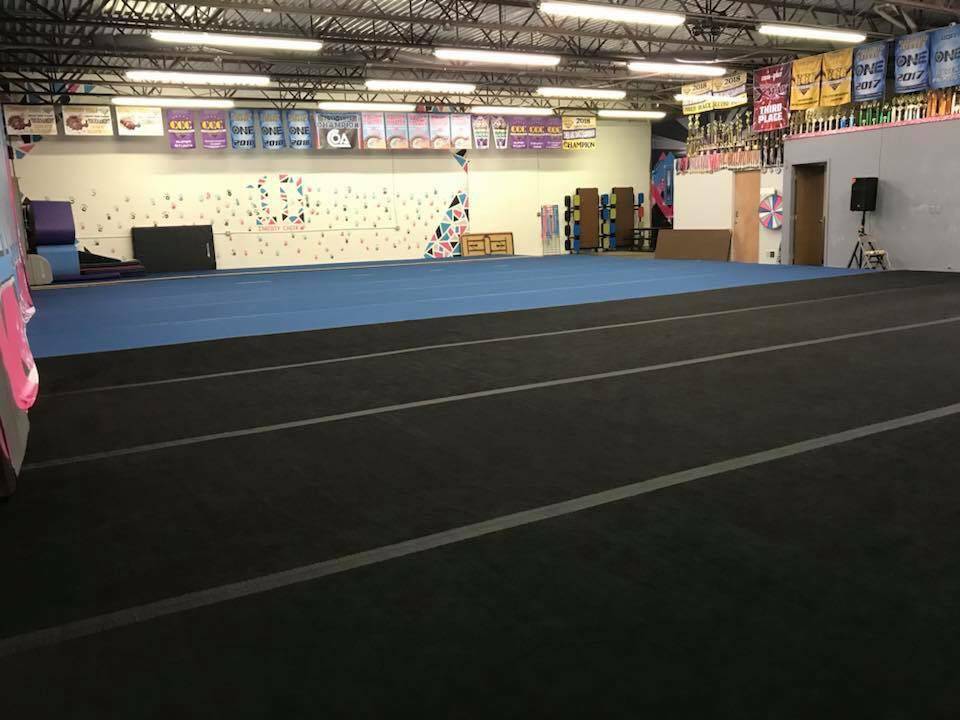 in10sity cheer allstars | 812 Warehouse Rd, Toledo, OH 43615, USA | Phone: (567) 343-0388