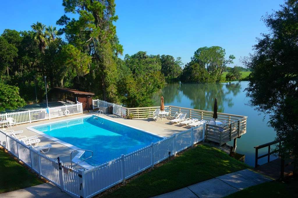 Anglers Cove West Retirement Community | 944 Reynolds Rd, Lakeland, FL 33801, USA | Phone: (866) 370-1581