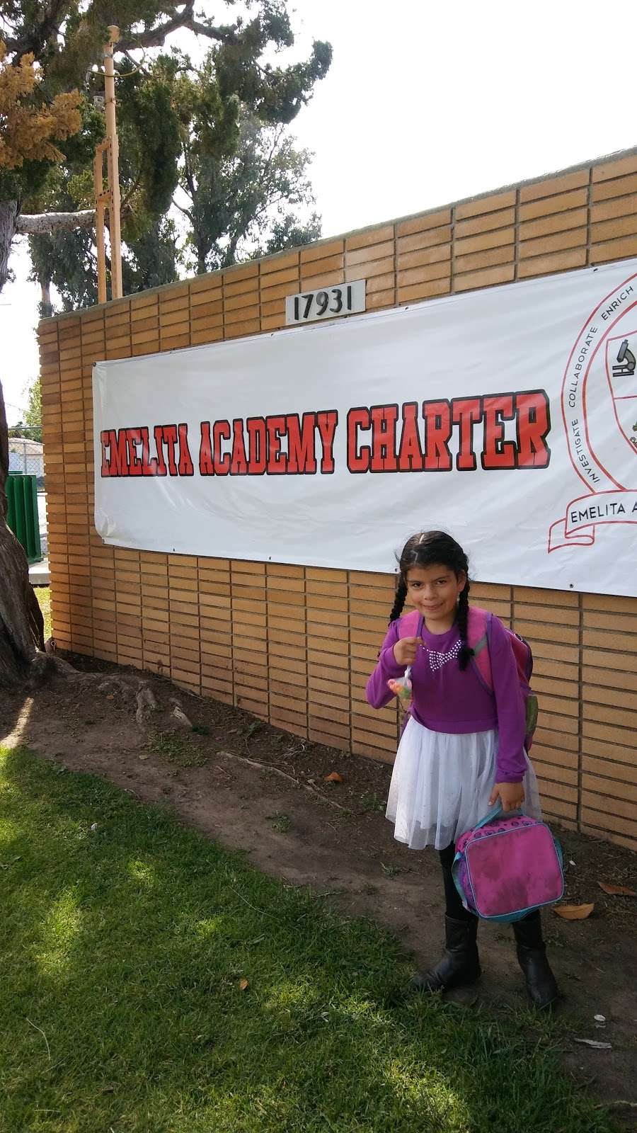 Emelita Academy Charter | 17931 Hatteras St, Encino, CA 91316, USA | Phone: (818) 342-6353