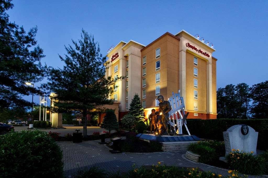 Hampton Inn & Suites Staten Island | 1120 South Ave, Staten Island, NY 10314, USA | Phone: (718) 477-1600