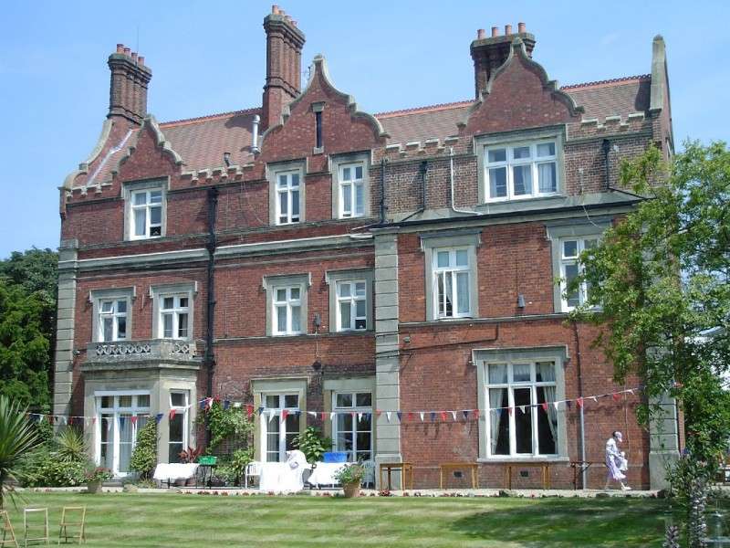 Mount Ephraim House Care Home - Tunbridge Wells | Mount Ephraim, Royal Tunbridge Wells, Tunbridge Wells TN4 8BU, UK | Phone: 01892 520316