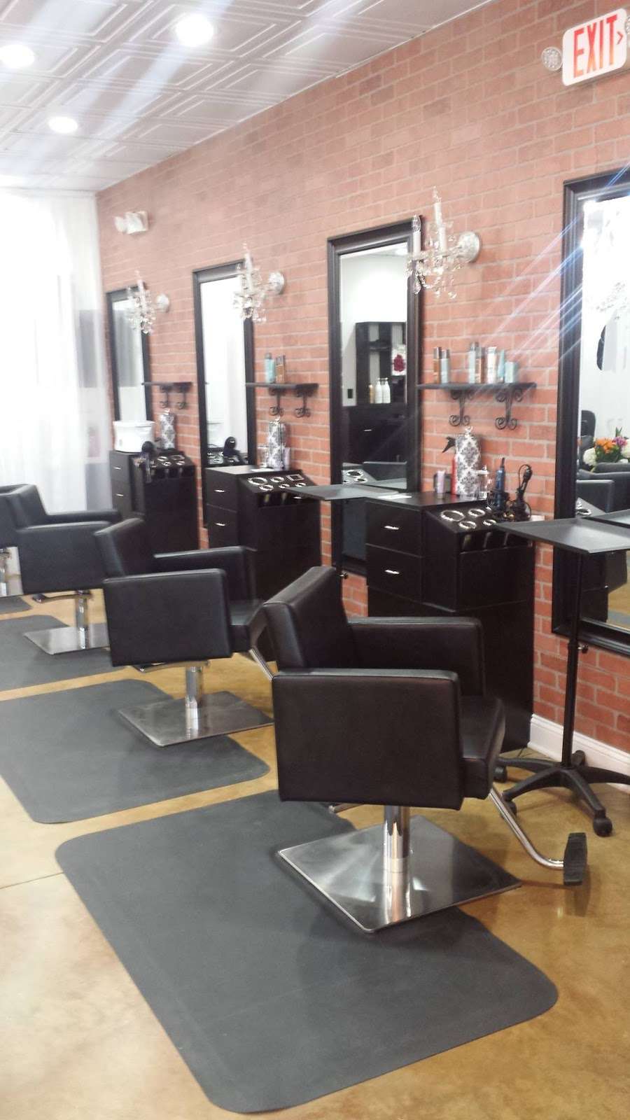 Rogue Salon | 121 E Main St, Oceanport, NJ 07757, USA | Phone: (732) 389-1999