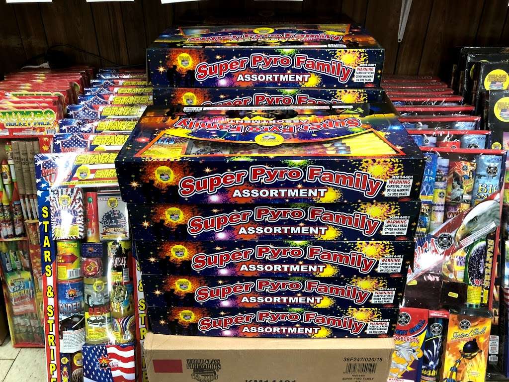 Fireworks Outlet | 765 Seven Bridge Rd, Marshalls Creek, PA 18335, USA | Phone: (570) 476-8044