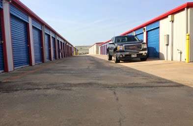 Lonestar Storage Center | 20603 Clay Rd, Katy, TX 77449, USA | Phone: (281) 398-8000