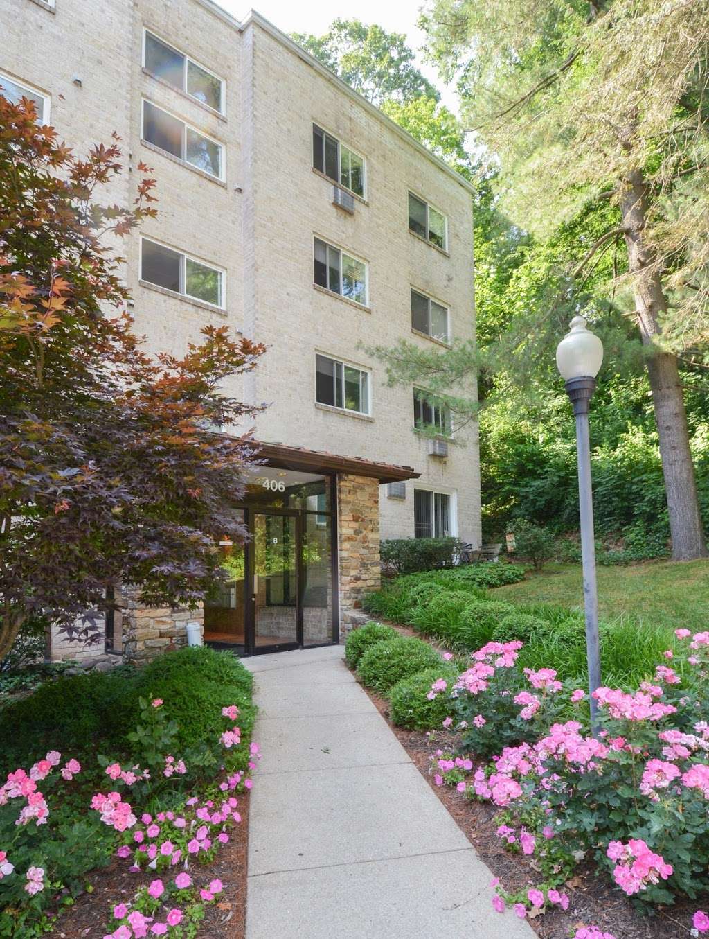 Gayley Park Apartments | 30 E Jefferson St, Media, PA 19063, USA | Phone: (610) 565-4226