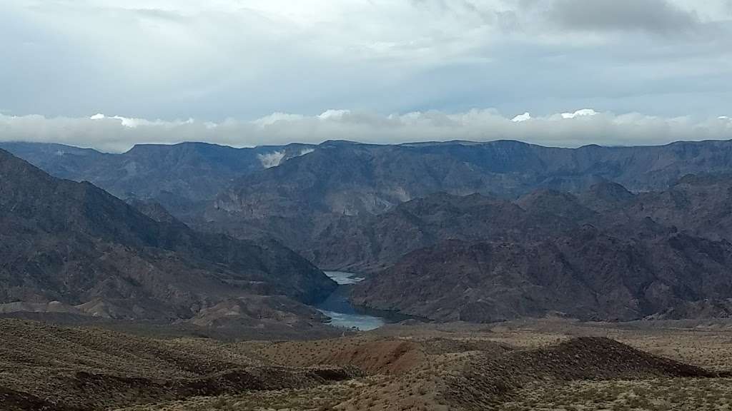 Lake Mead Scenic View | Temple Bar Marina, AZ 86443, USA