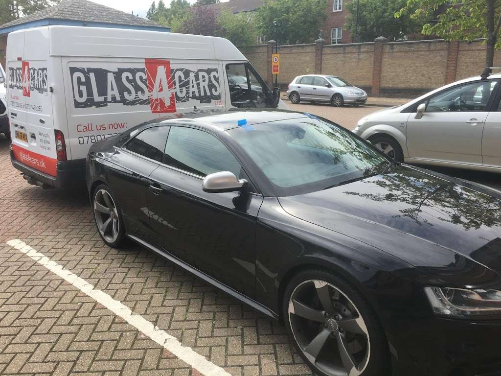 Glass 4 Cars Ltd | 55 Hillford Pl, Redhill RH1 5AT, UK | Phone: 07801 223776