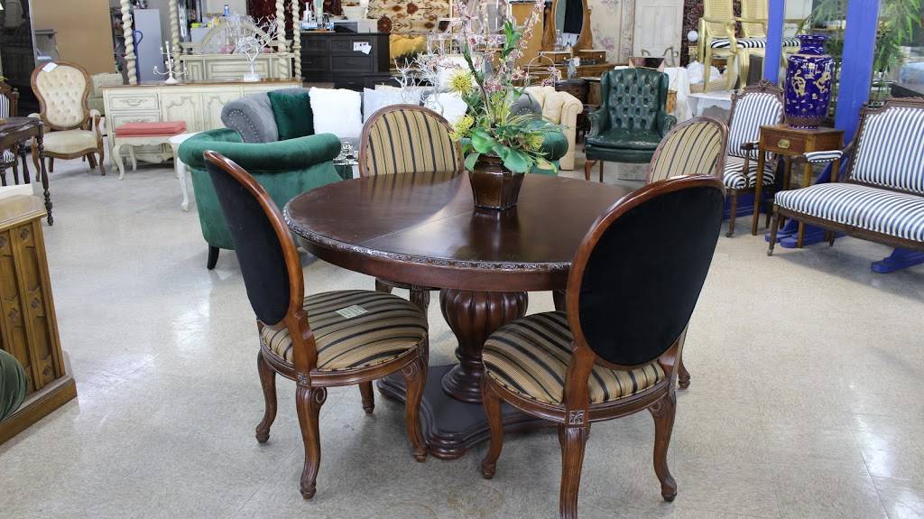 Got Legs Furniture & Décor | 8421 E McDonald Dr, Scottsdale, AZ 85250, USA | Phone: (480) 434-9762