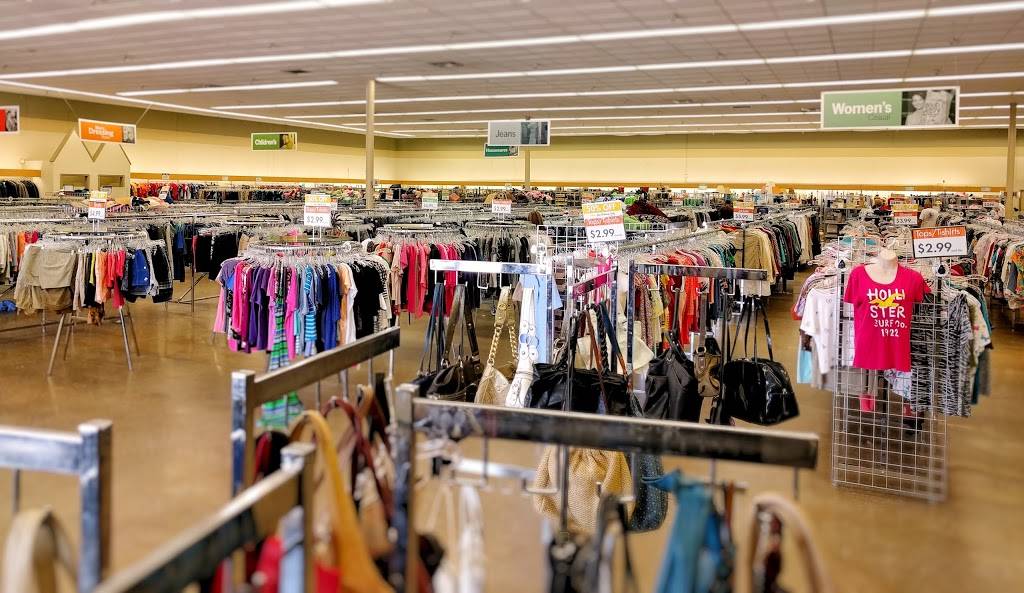 Goodwill Thrift Store & Donation Center | 2935 N Belt Line Rd, Irving, TX 75062, USA | Phone: (972) 255-7979