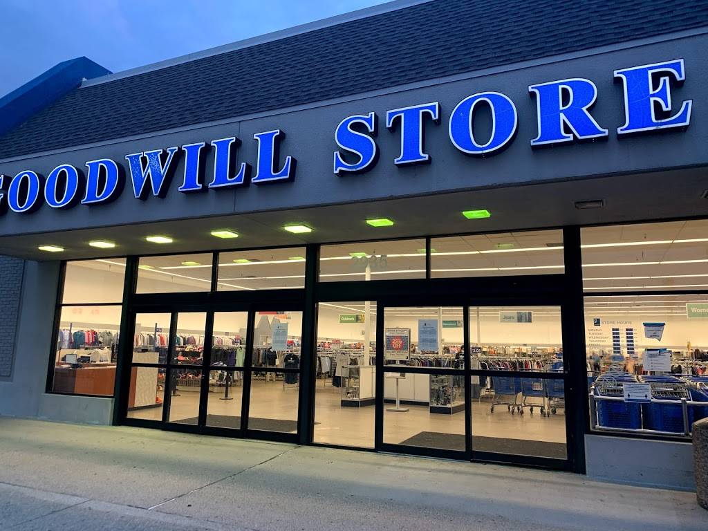 Goodwill Thrift Store & Donation Center | 2935 N Belt Line Rd, Irving, TX 75062, USA | Phone: (972) 255-7979