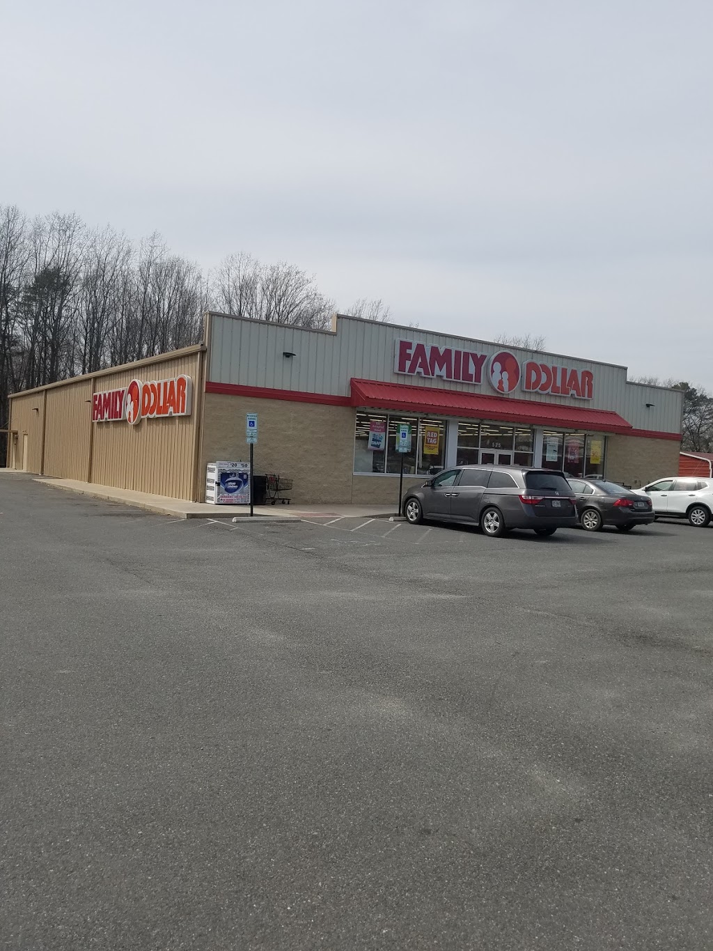 Family Dollar | 525 Mineral Ave, Mineral, VA 23117, USA | Phone: (540) 205-2086