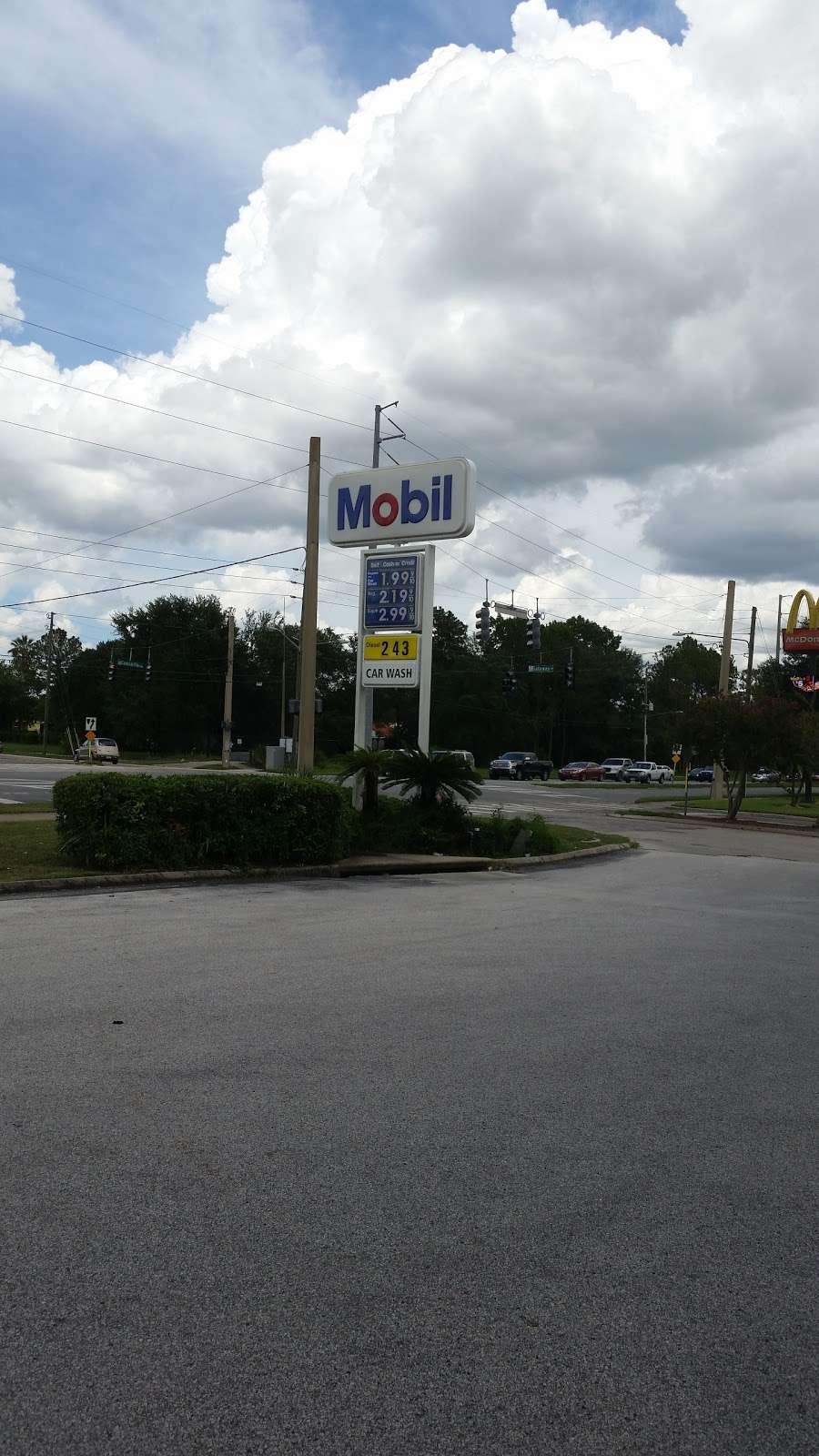 Mobil | 5502 Central Florida Pkwy, Orlando, FL 32821, USA | Phone: (407) 239-8686