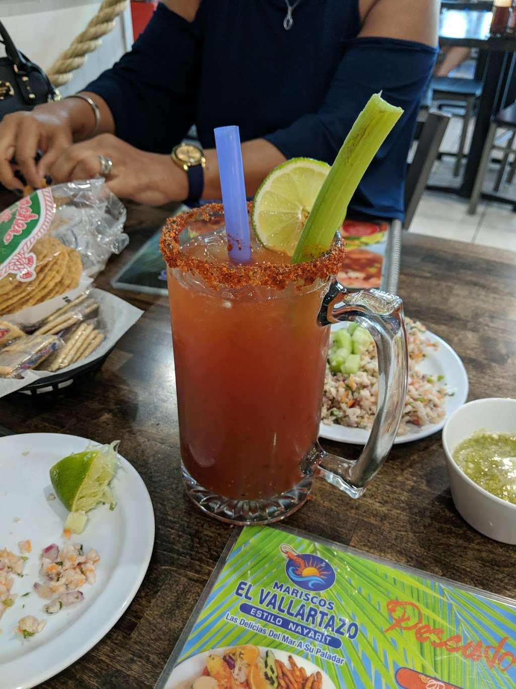 Mariscos El Vallartazo | 1939 Franciscan Way, West Chicago, IL 60185, USA | Phone: (630) 562-8730