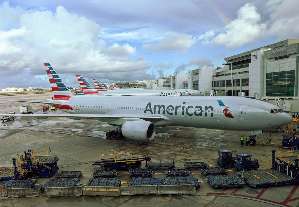 American Airlines Admirals Club | North Terminal D, 2100 NW 42nd Avenue, Miami, FL 33126, USA | Phone: (786) 301-8737