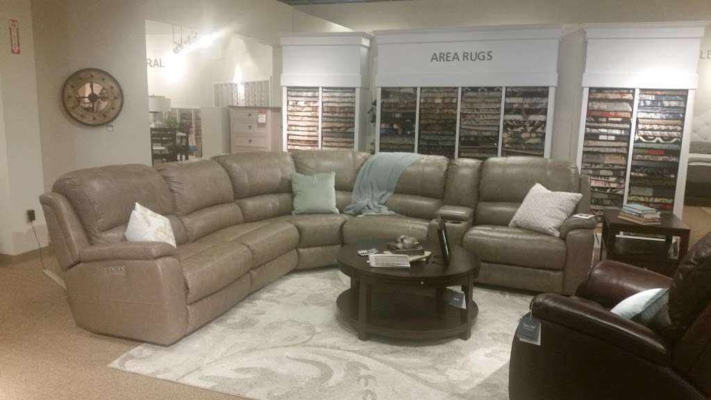 Bassett Home Furnishings | 707 Technology Center Dr, Stoughton, MA 02072, USA | Phone: (781) 341-6840