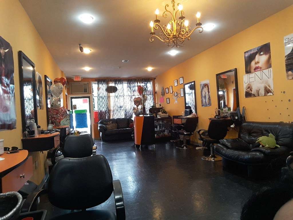 Dominican Friends Beauty Salon | 543 Chester Pike, Sharon Hill, PA 19079, USA | Phone: (484) 497-5429