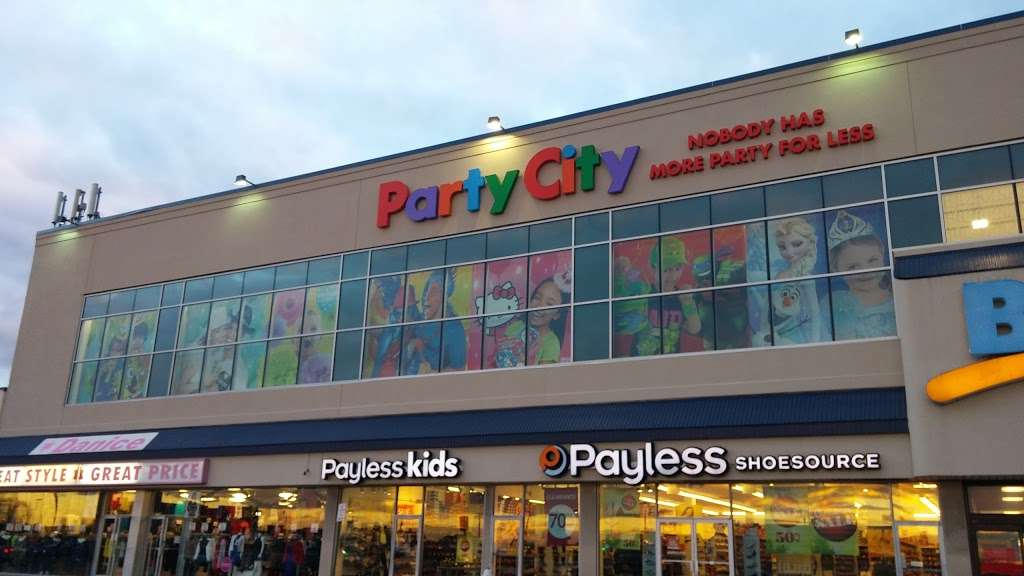 Party City | 253-01 Rockaway Blvd, Rosedale, NY 11422, USA | Phone: (516) 371-2055