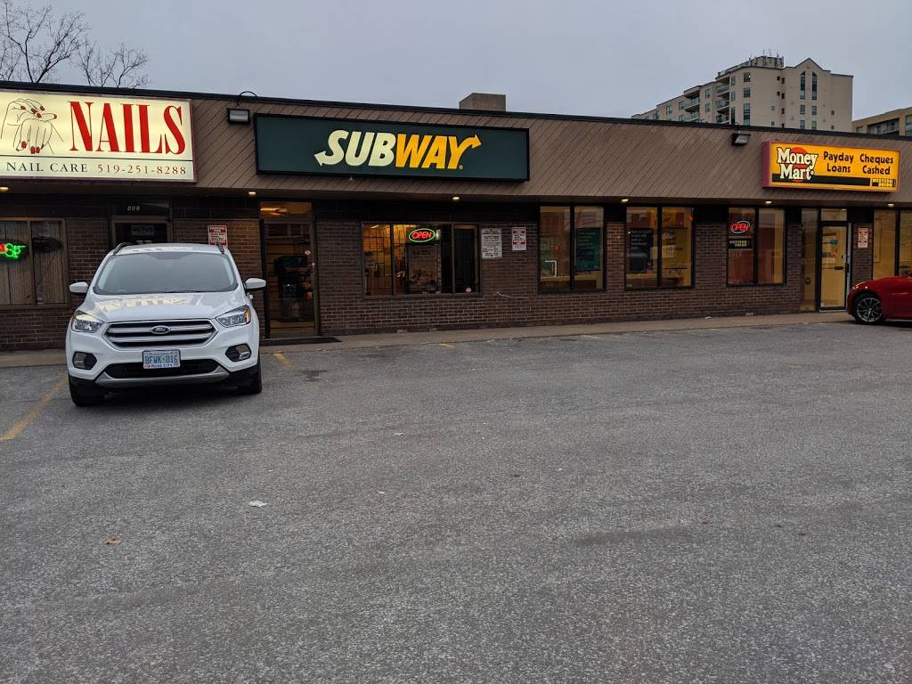 Subway | 4630-4680 Wyandotte St E, Windsor, ON N8Y 1H5, Canada | Phone: (519) 944-2416