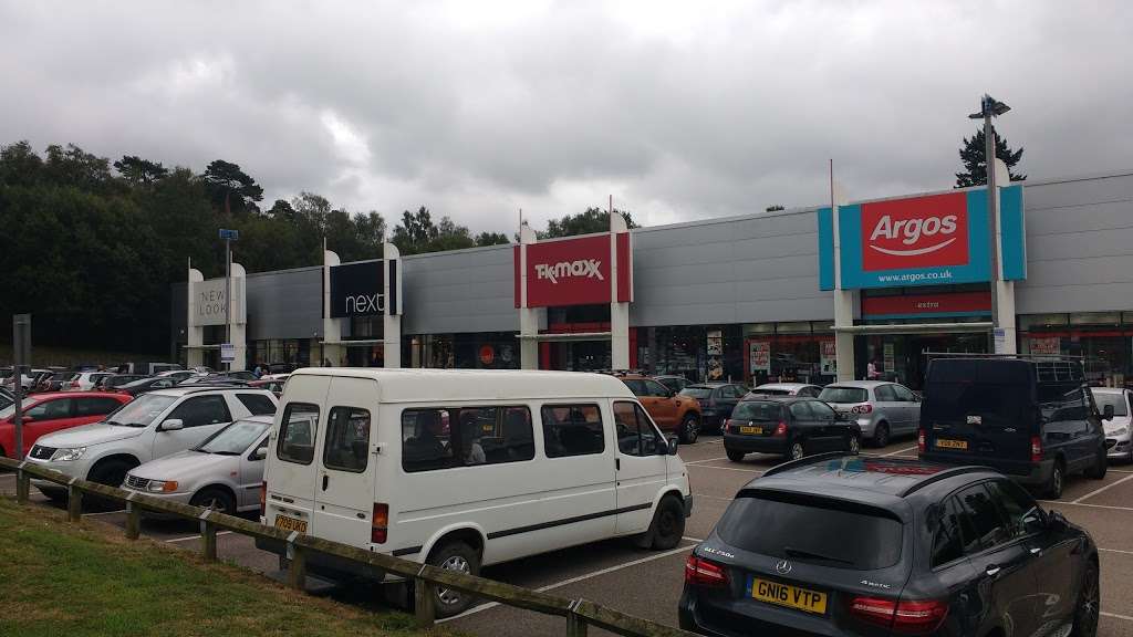 Tunbridge Wells Shopping Park | Longfield Rd, Tunbridge Wells TN2 3UE, UK