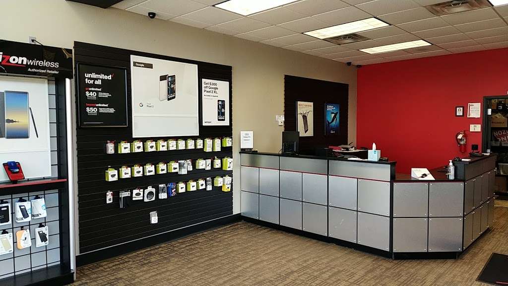 Verizon Authorized Retailer – Russell Cellular | 100 E. Kansas Ste A, Lansing, KS 66043, USA | Phone: (913) 651-4154